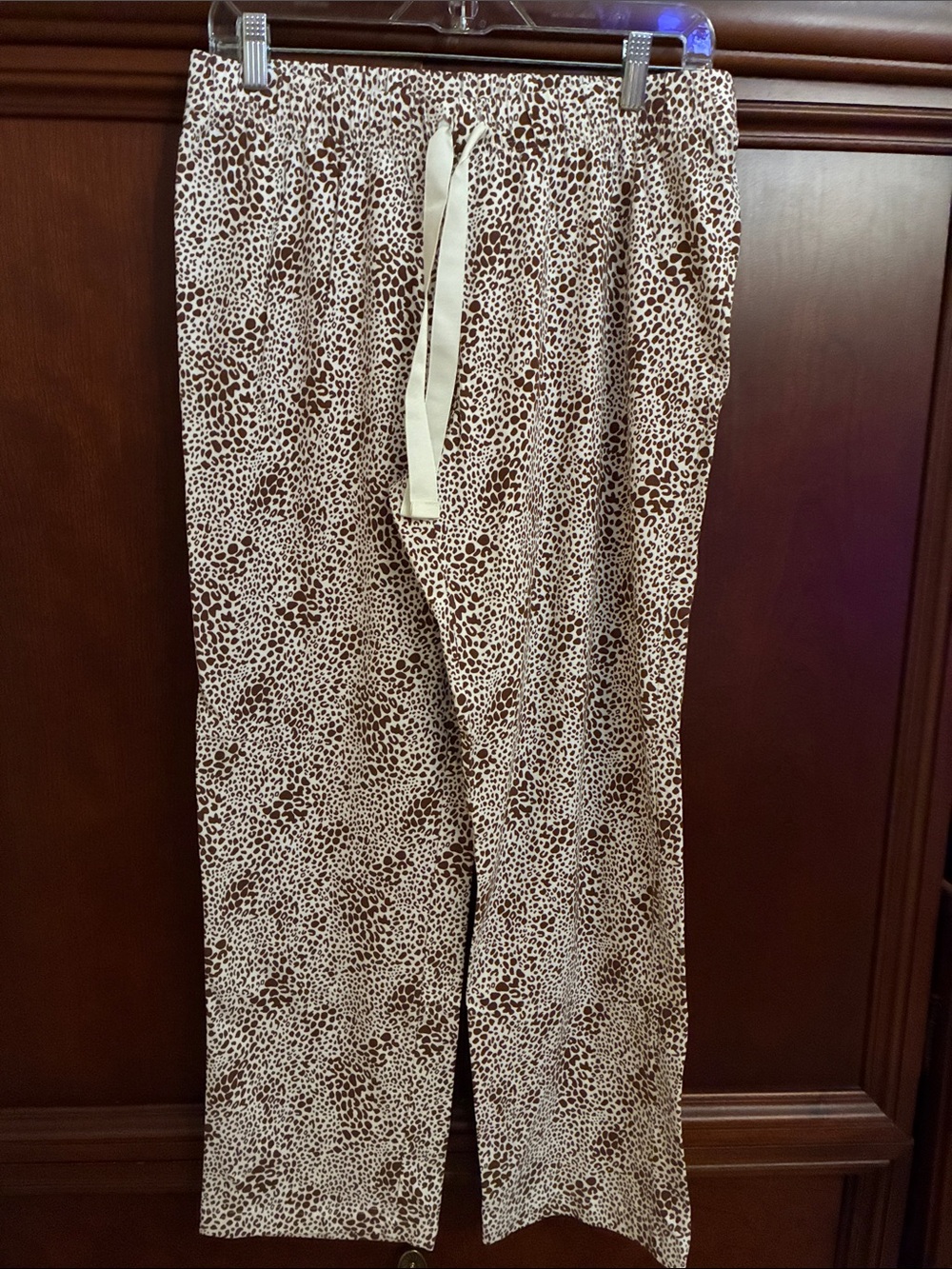Lands End women’s Leopard Print Lounge Pants and top-Brown/Beige